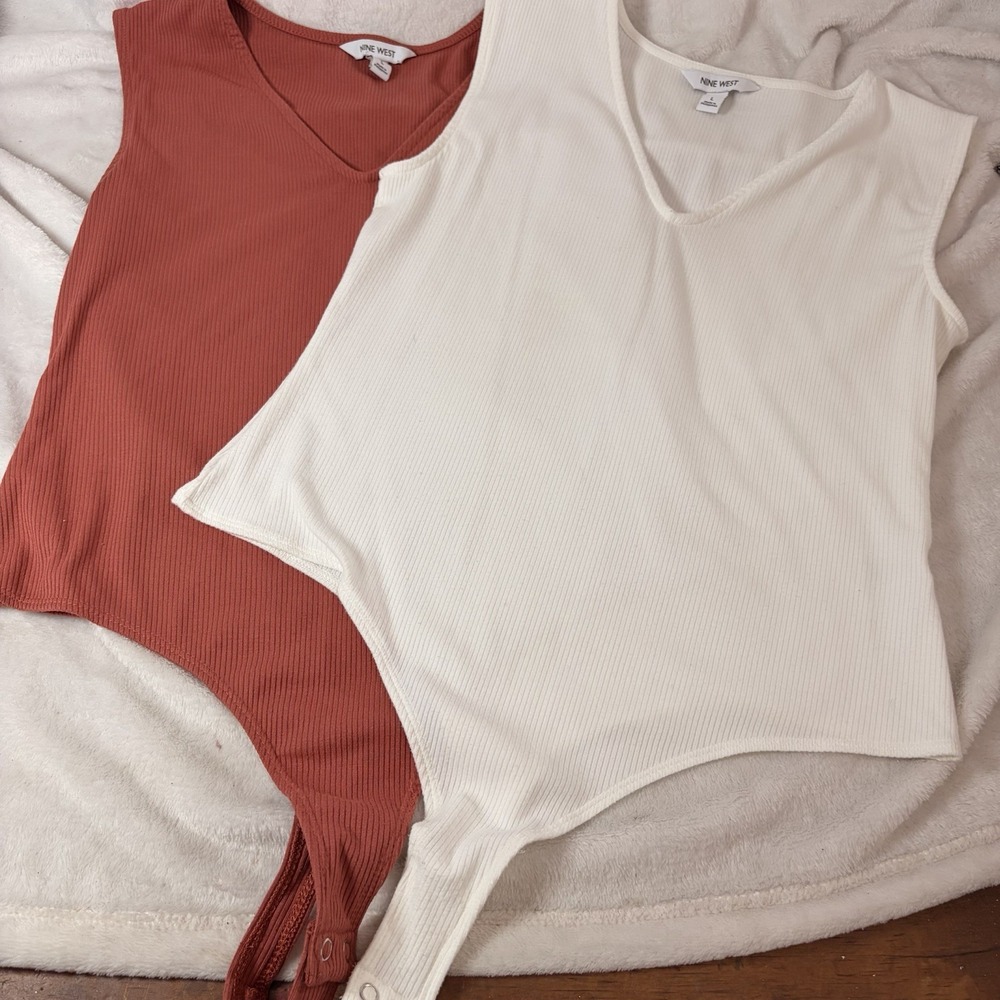 Nine West Ribbed Bodysuits Lot Of 2 L Capsule Fall Layering White Terracotta